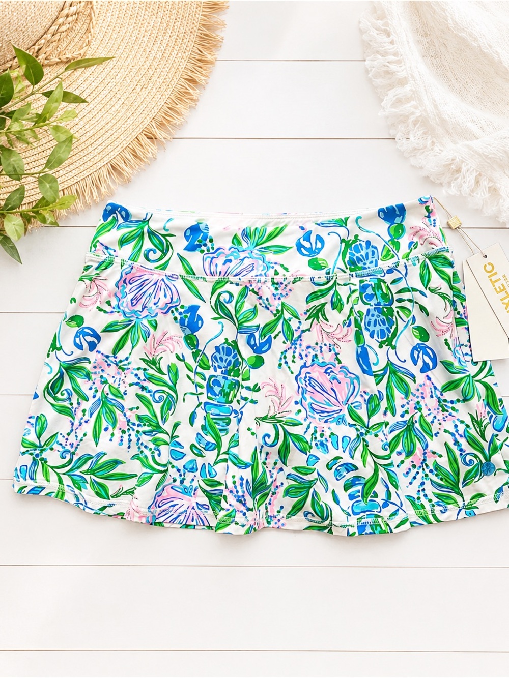 NWT Lilly Pulitzer Meryl Luxeletic Alla Skort UPF 50+ Resort White Just a Pinch